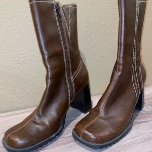 Dark Brown Boots with Heel. Like New -Size 5